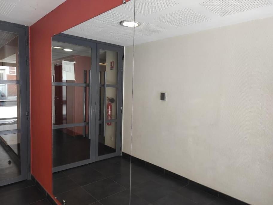 Fadil Apartment Валенсиен Екстериор снимка