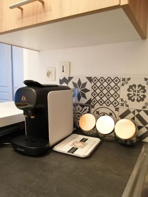Fadil Apartment Валенсиен Екстериор снимка