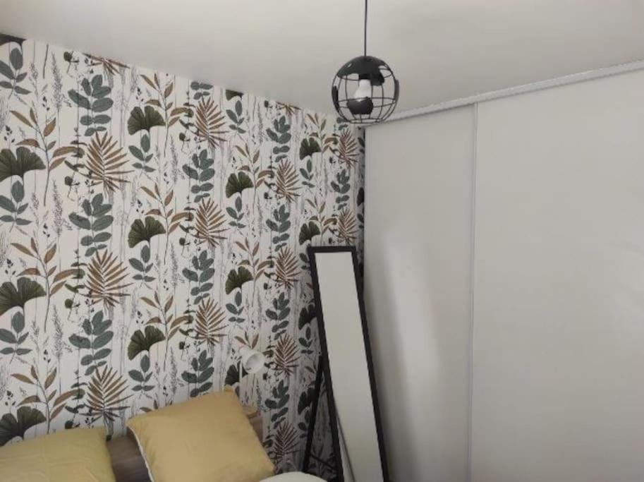 Fadil Apartment Валенсиен Екстериор снимка